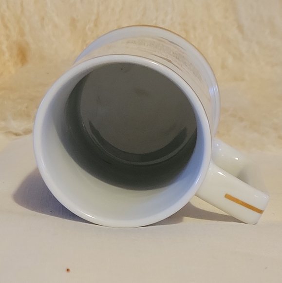 Coca Cola Christmas Mug VTG Collector Edition 1996 Sundblom When Friends Drop In - Picture 6 of 8